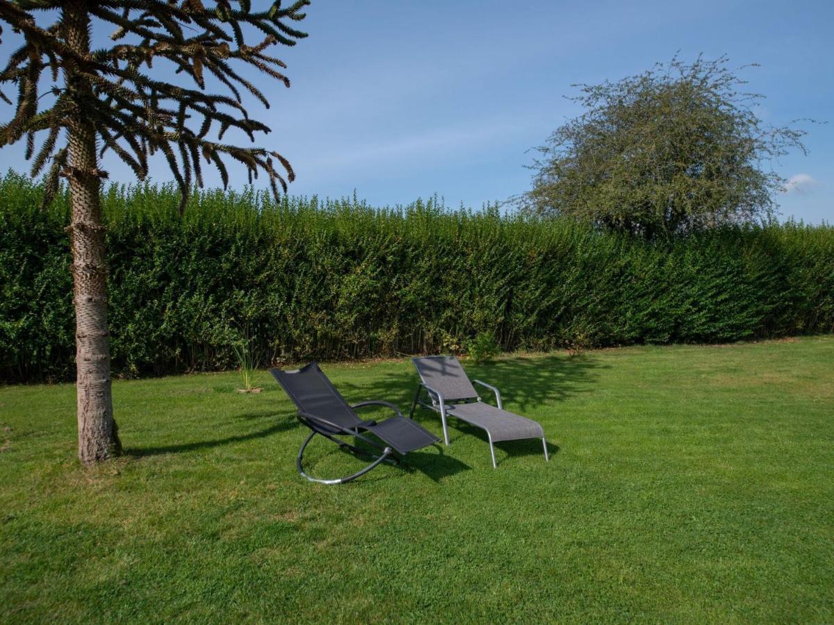 Beautiful And Spacious Holiday Home With P Tanque Court And Countryside Views Somme-Leuze Eksteriør bilde